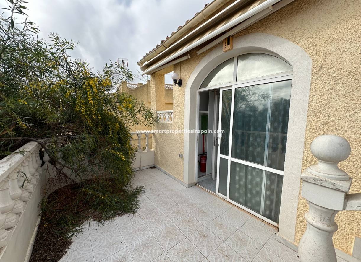 Wederverkoop - Detached Villa - La Marina - Urbanización La Marina