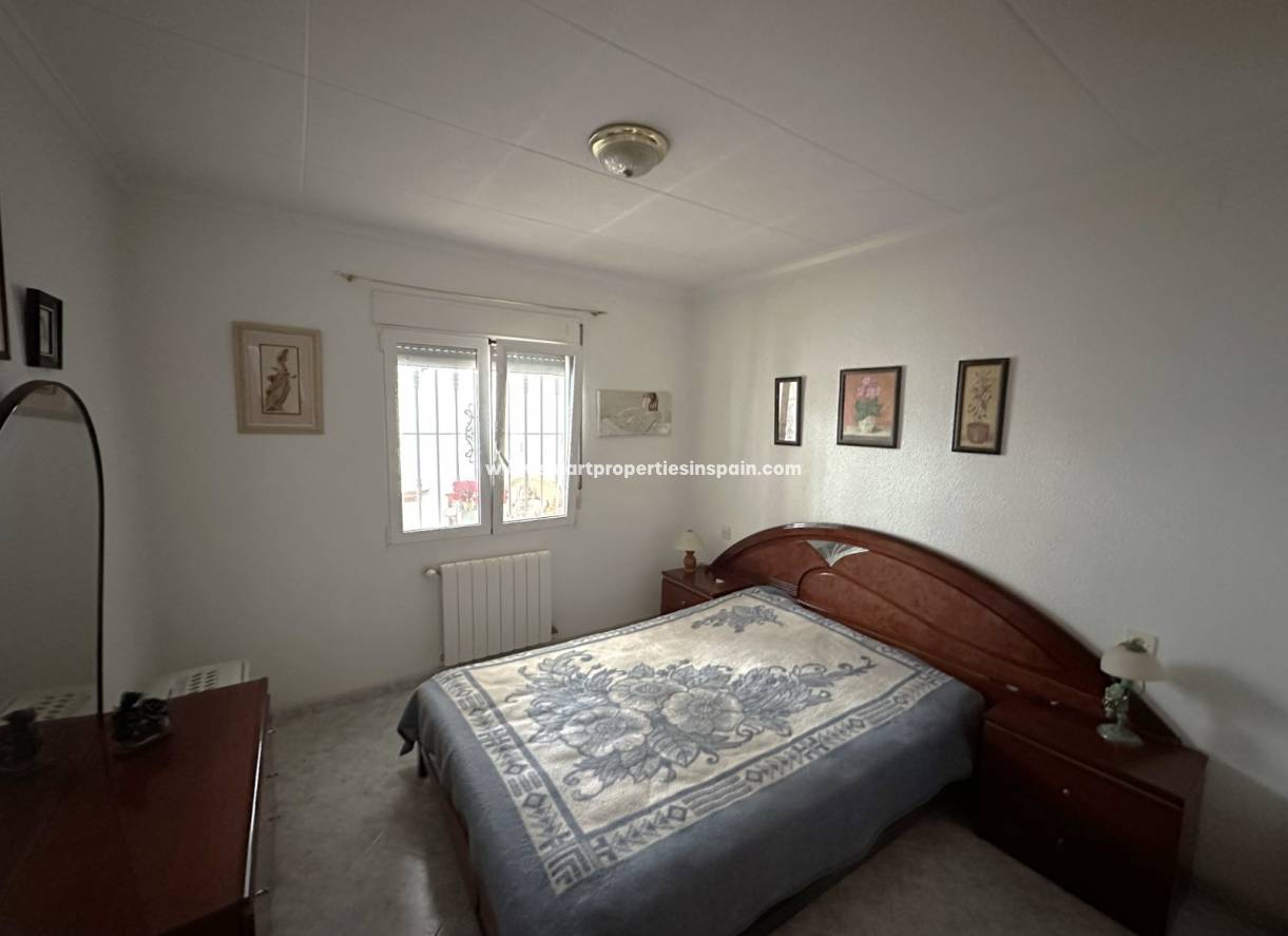 Wederverkoop - Detached Villa - La Marina - Urbanización La Marina