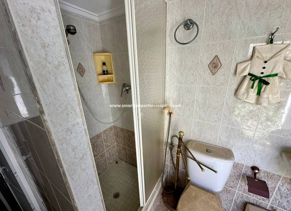 Wederverkoop - Detached Villa - La Marina - Urbanización La Marina
