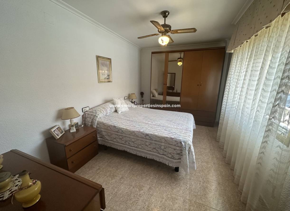 Wederverkoop - Detached Villa - La Marina - Urbanización La Marina