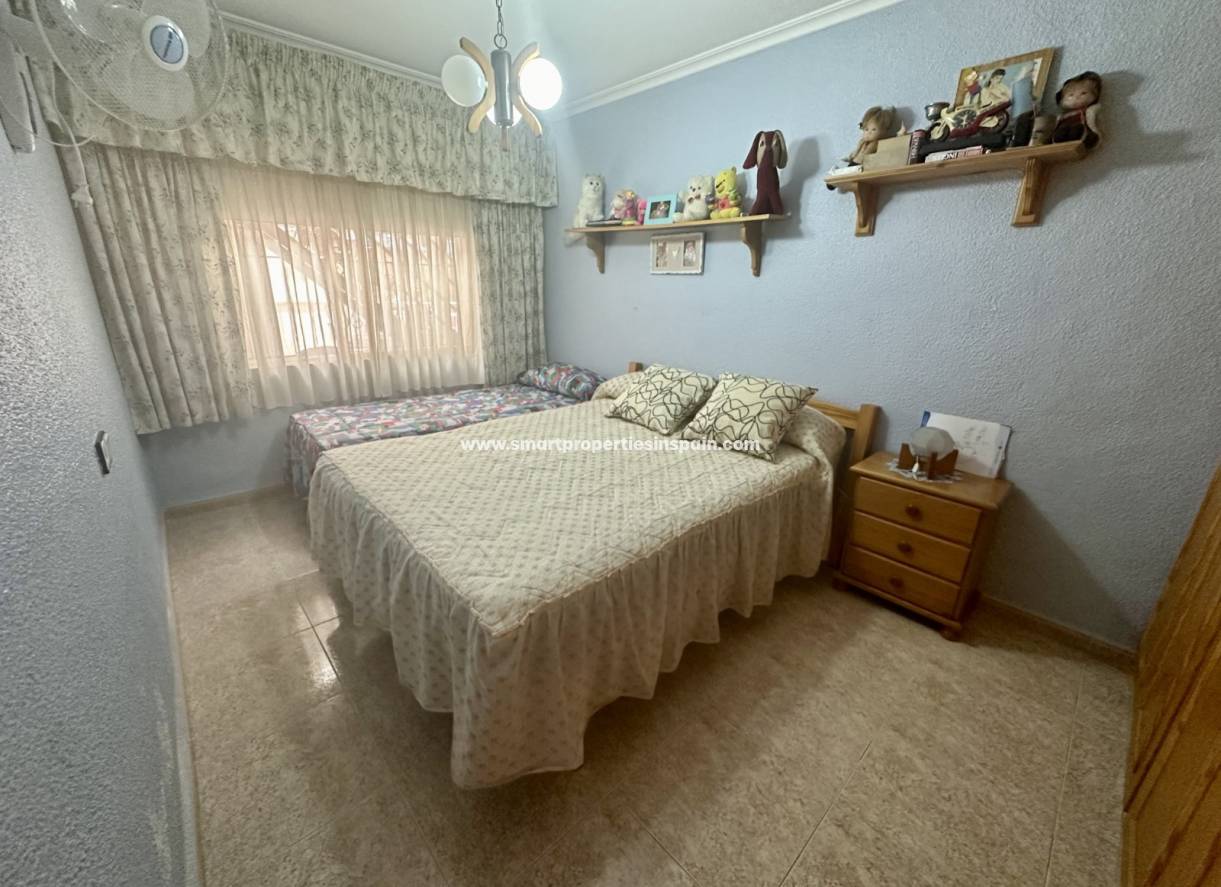 Wederverkoop - Detached Villa - La Marina - Urbanización La Marina