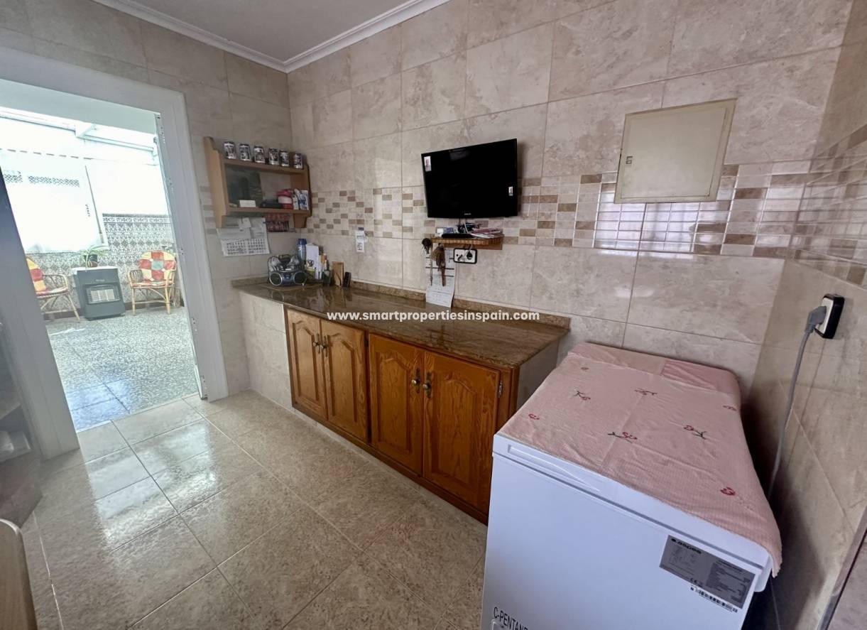 Wederverkoop - Detached Villa - La Marina - Urbanización La Marina