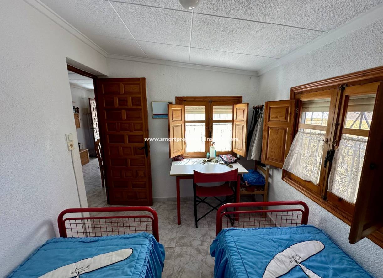Wederverkoop - Detached Villa - La Marina - Urbanización La Marina