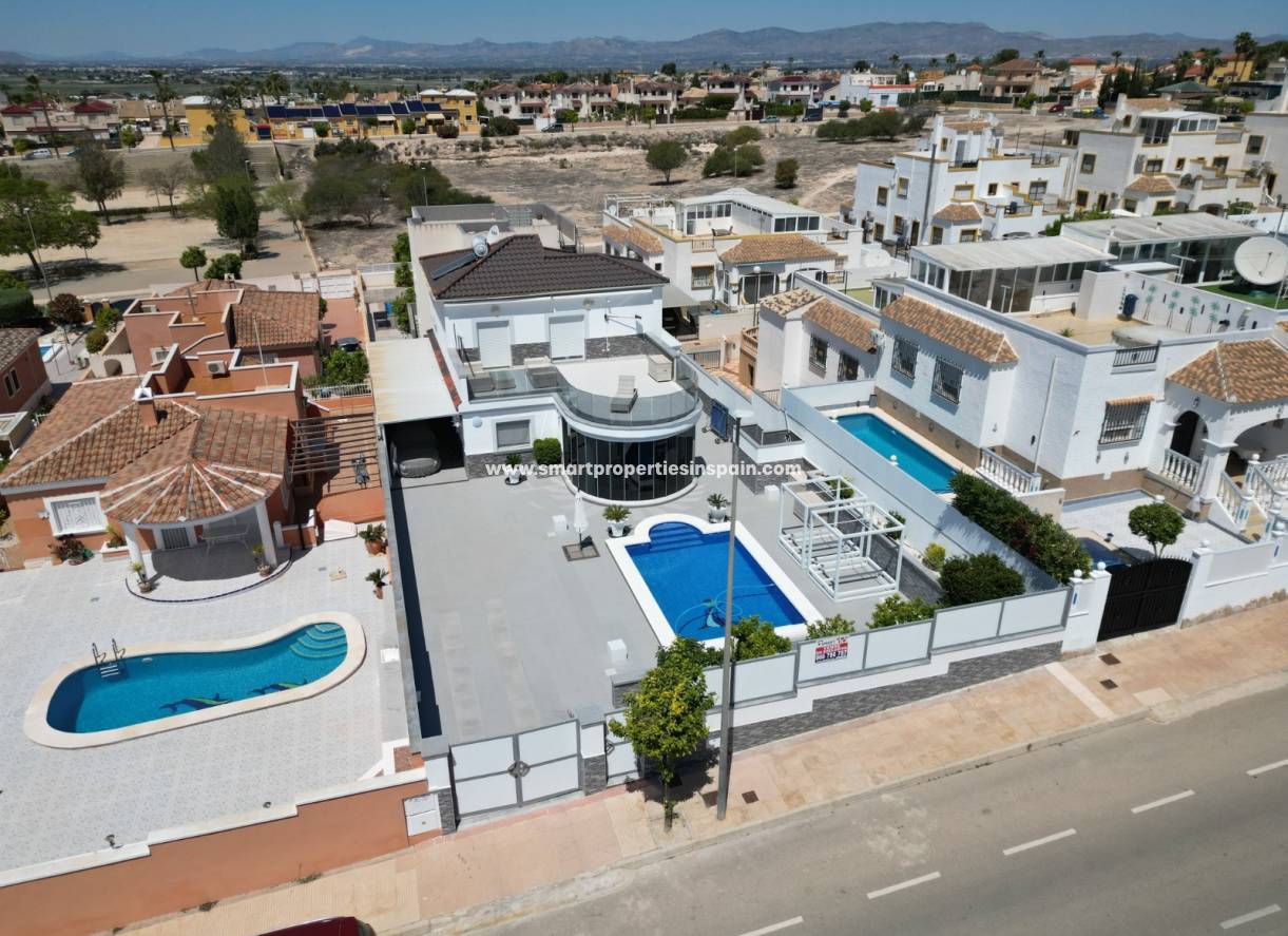 Wederverkoop - Detached Villa - La Marina - Urbanización La Marina