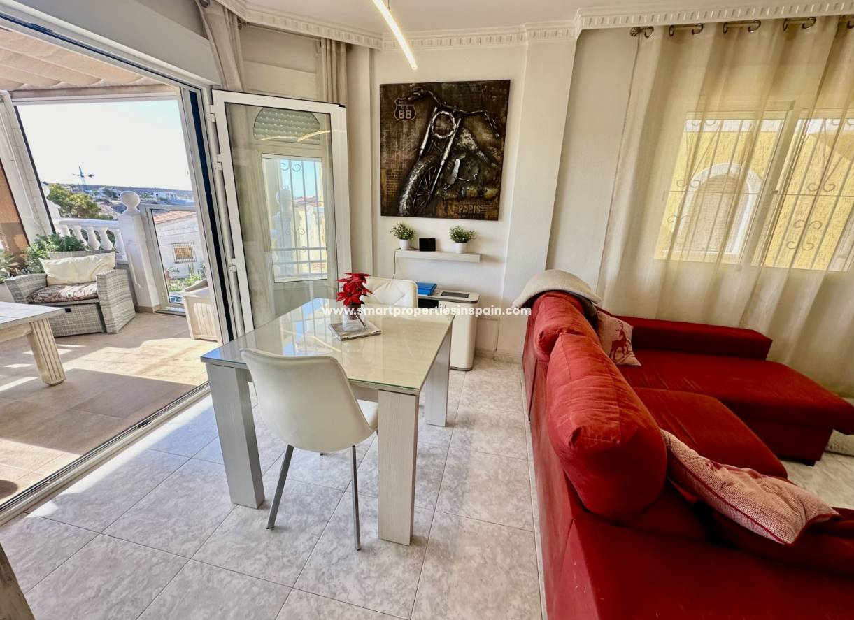 Wederverkoop - Detached Villa - La Marina - Urbanización La Marina