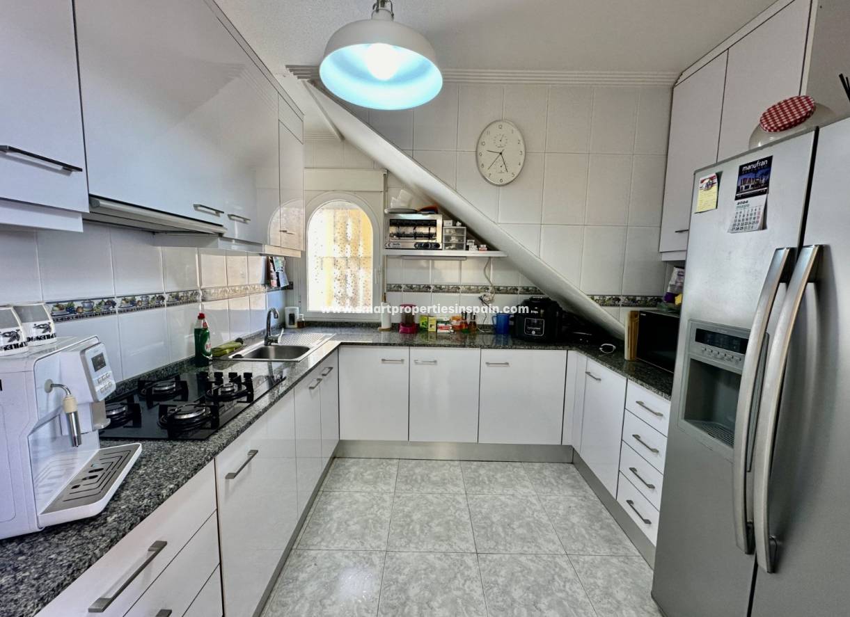 Wederverkoop - Detached Villa - La Marina - Urbanización La Marina
