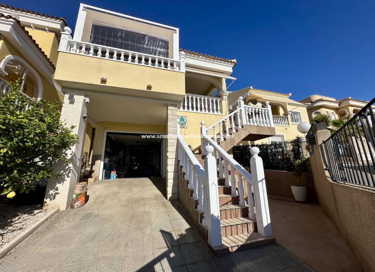 Wederverkoop - Detached Villa - La Marina - Urbanización La Marina
