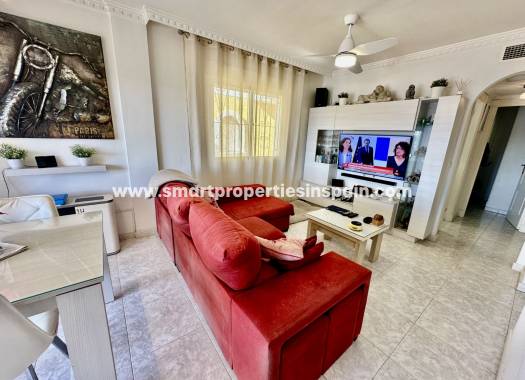 Wederverkoop - Detached Villa - La Marina - Urbanización La Marina