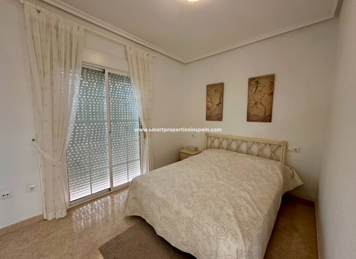 Wederverkoop - Detached Villa - La Marina - Urbanización La Marina