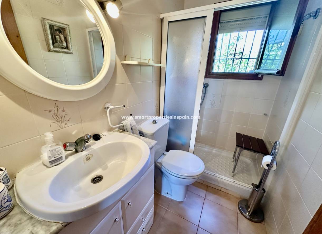 Wederverkoop - Detached Villa - La Marina - Urbanización La Marina