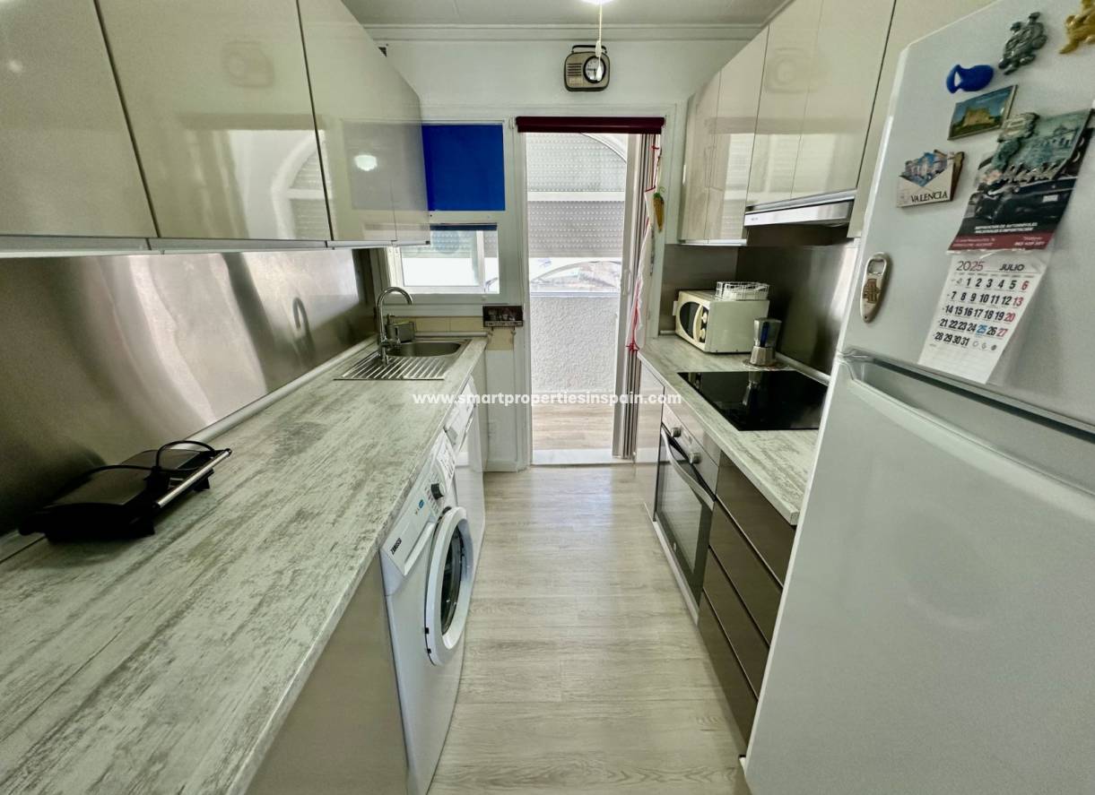 Wederverkoop - Detached Villa - La Marina - Urbanización La Marina