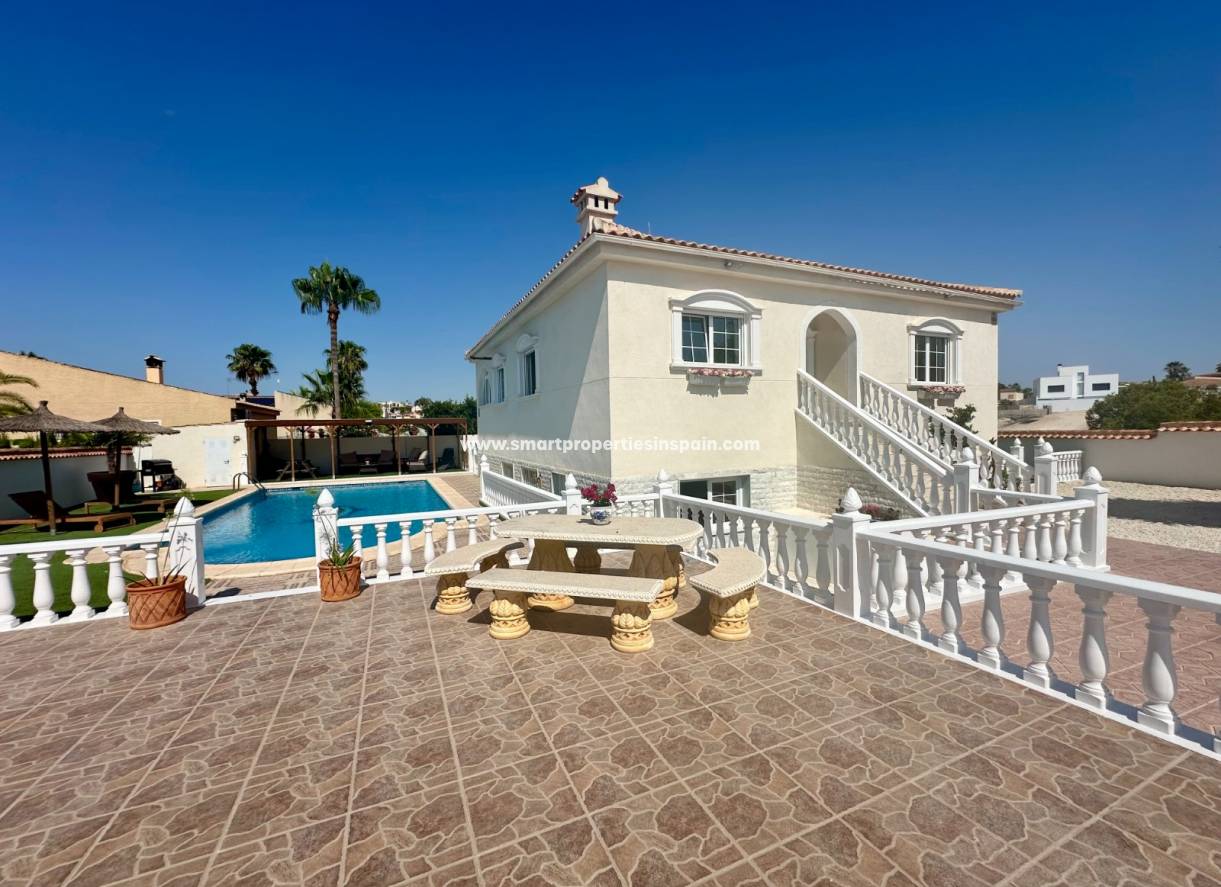 Wederverkoop - Detached Villa - La Marina - Urbanización La Marina