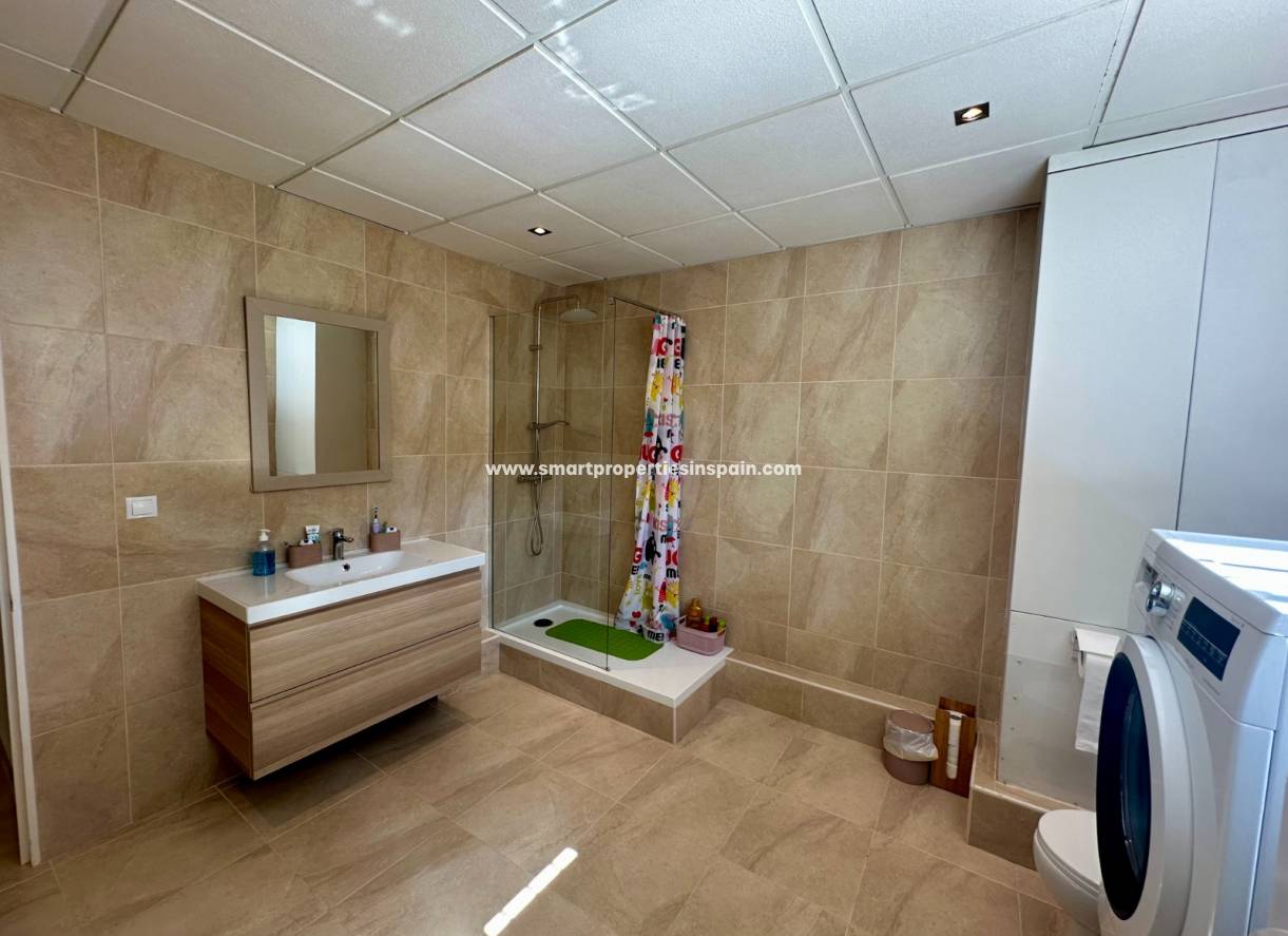 Wederverkoop - Detached Villa - La Marina - Urbanización La Marina