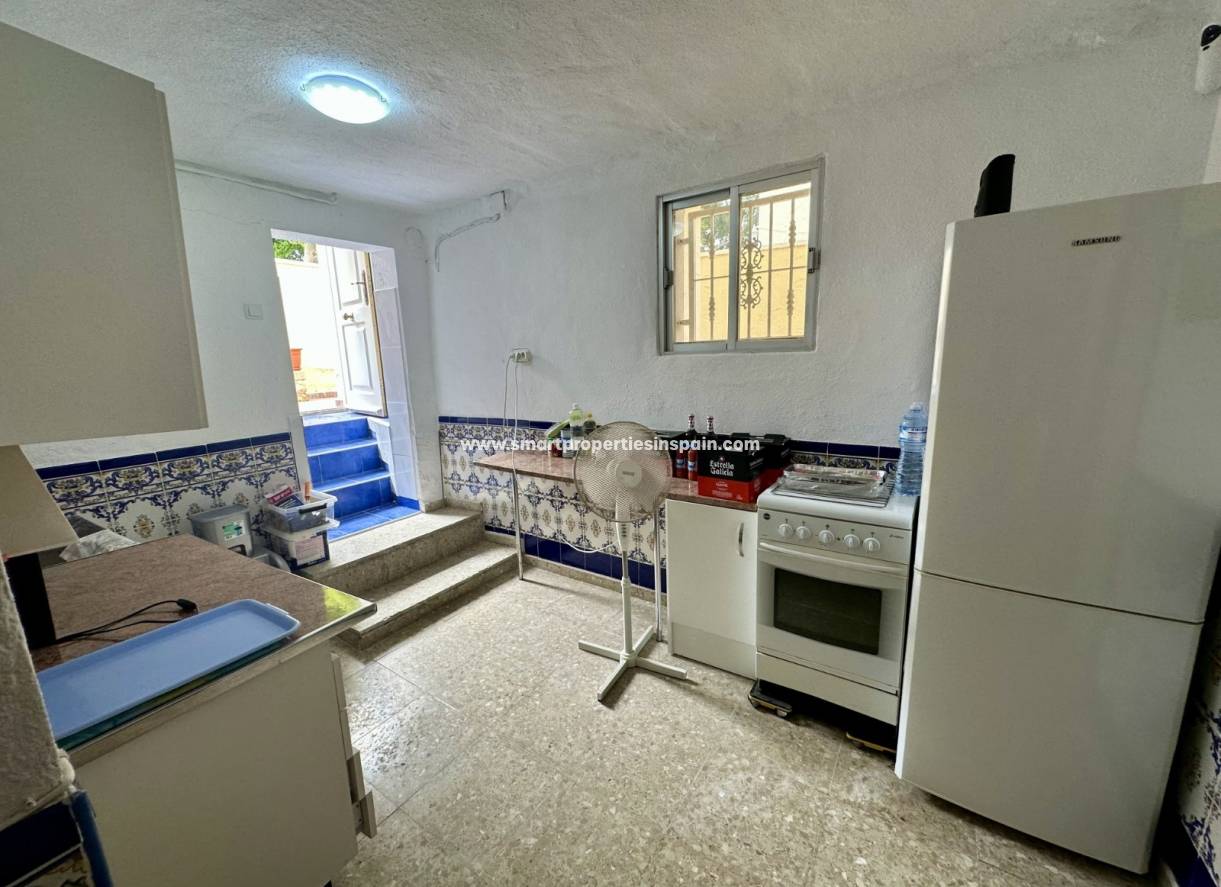 Wederverkoop - Detached Villa - La Marina - Urbanización La Marina