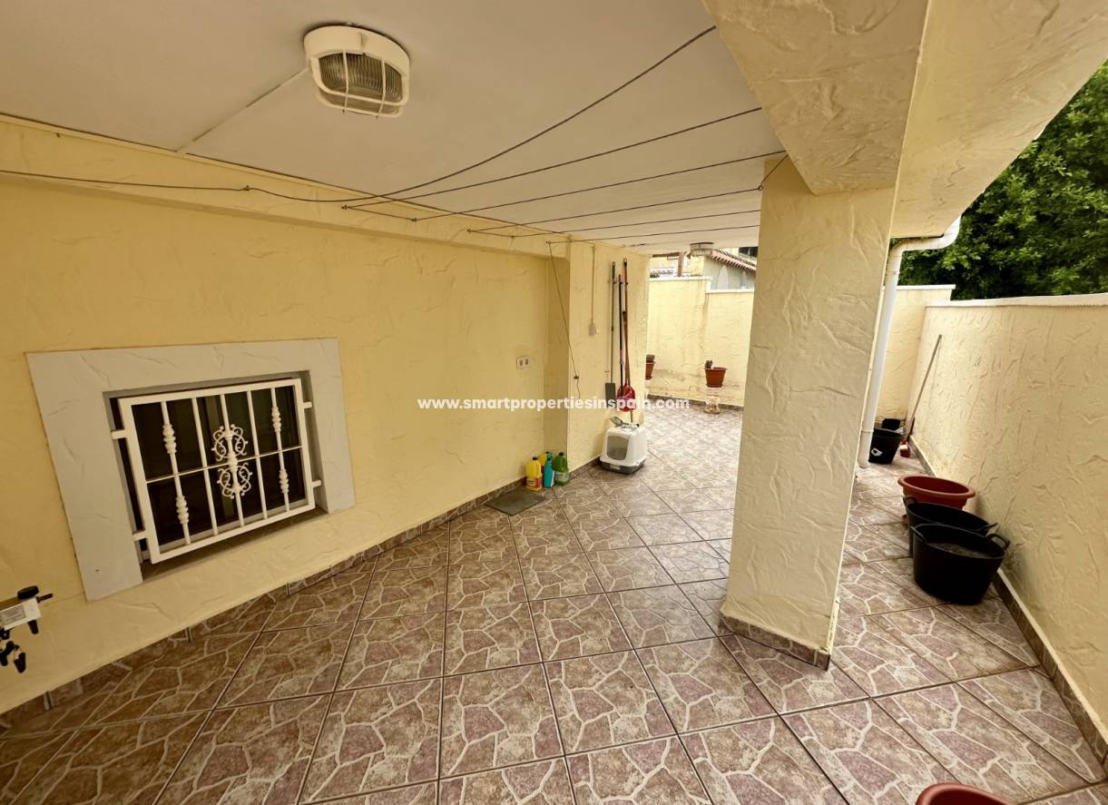 Wederverkoop - Detached Villa - La Marina - Urbanización La Marina