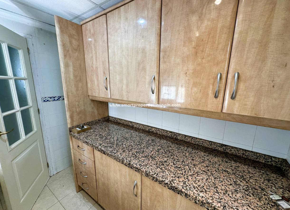 Wederverkoop - Detached Villa - La Marina - Urbanización La Marina