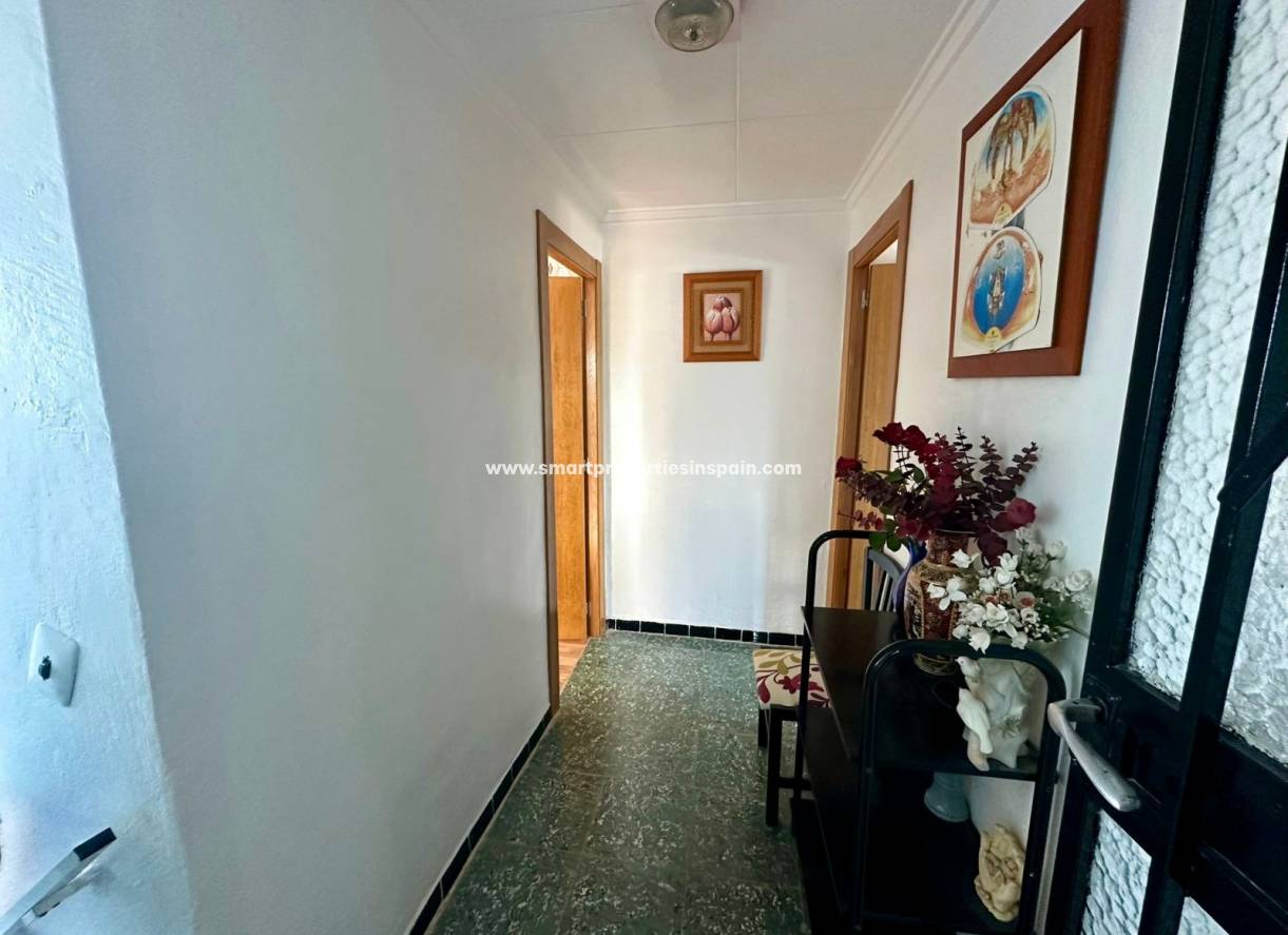 Wederverkoop - Detached Villa - La Marina - Urbanización La Marina