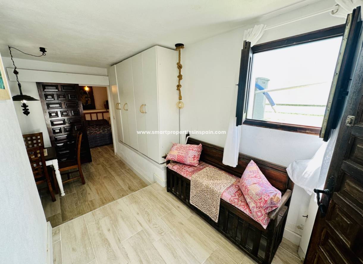 Wederverkoop - Detached Villa - La Marina - Urbanización La Marina
