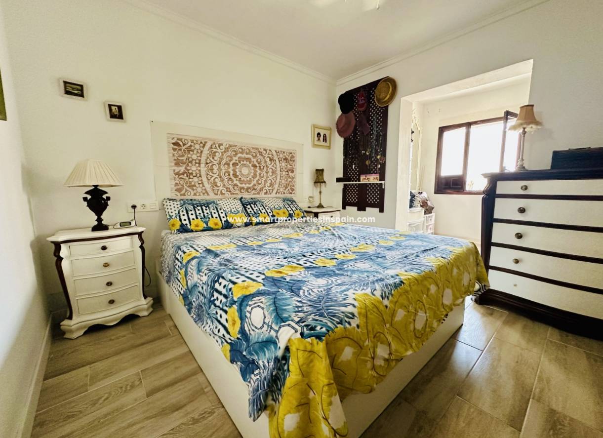 Wederverkoop - Detached Villa - La Marina - Urbanización La Marina