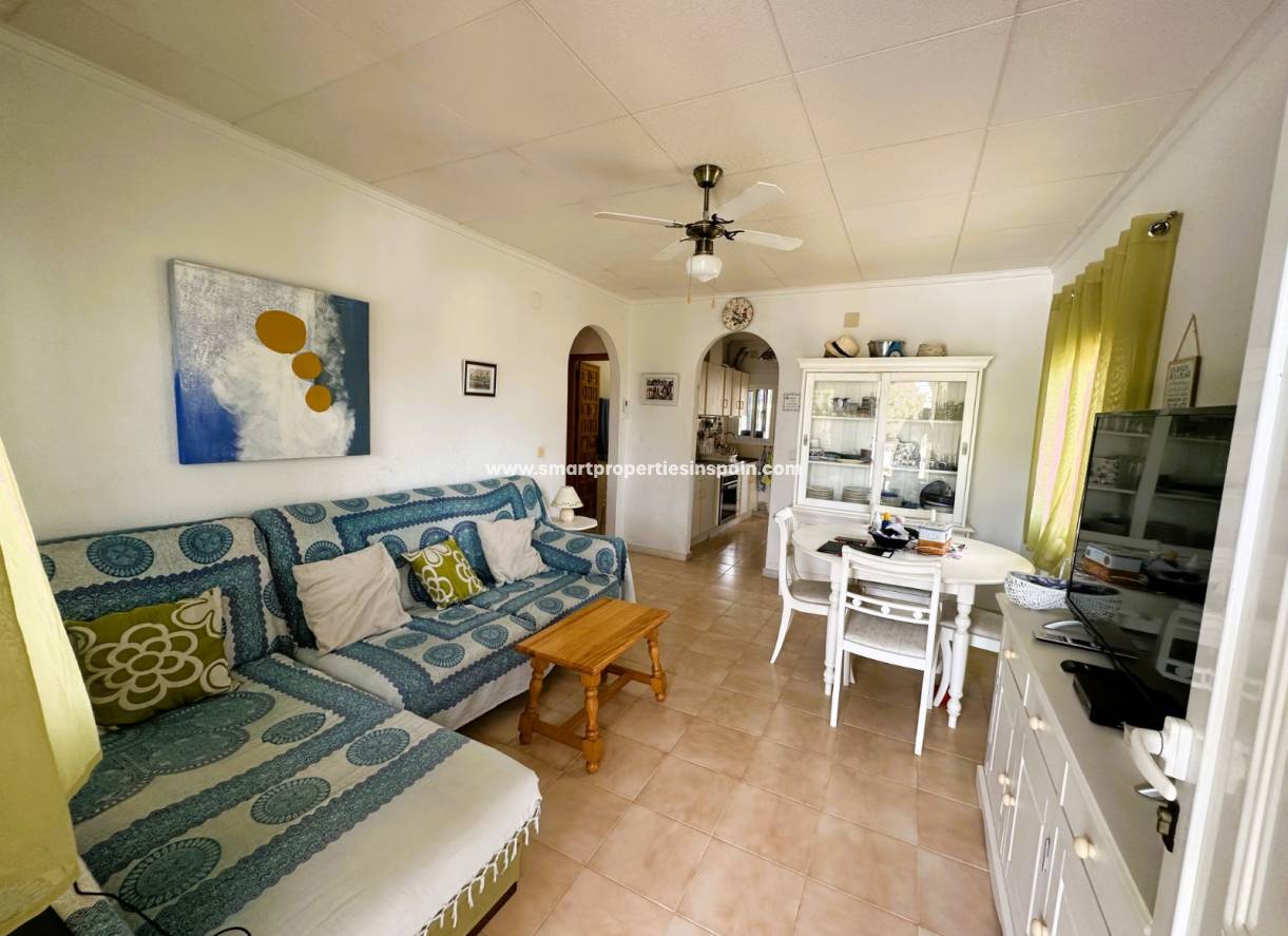Wederverkoop - Detached Villa - La Marina - Urbanización La Marina