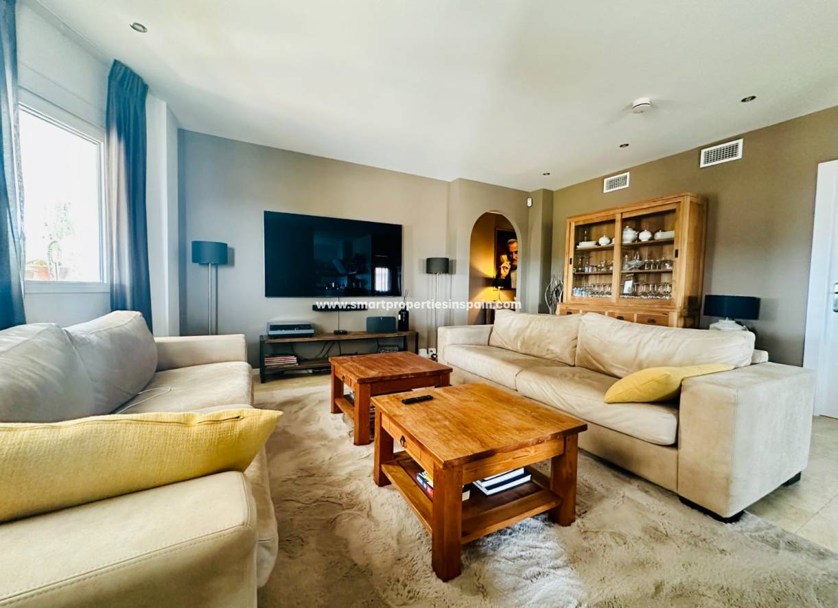 Wederverkoop - Detached Villa - La Marina - Urbanización La Marina