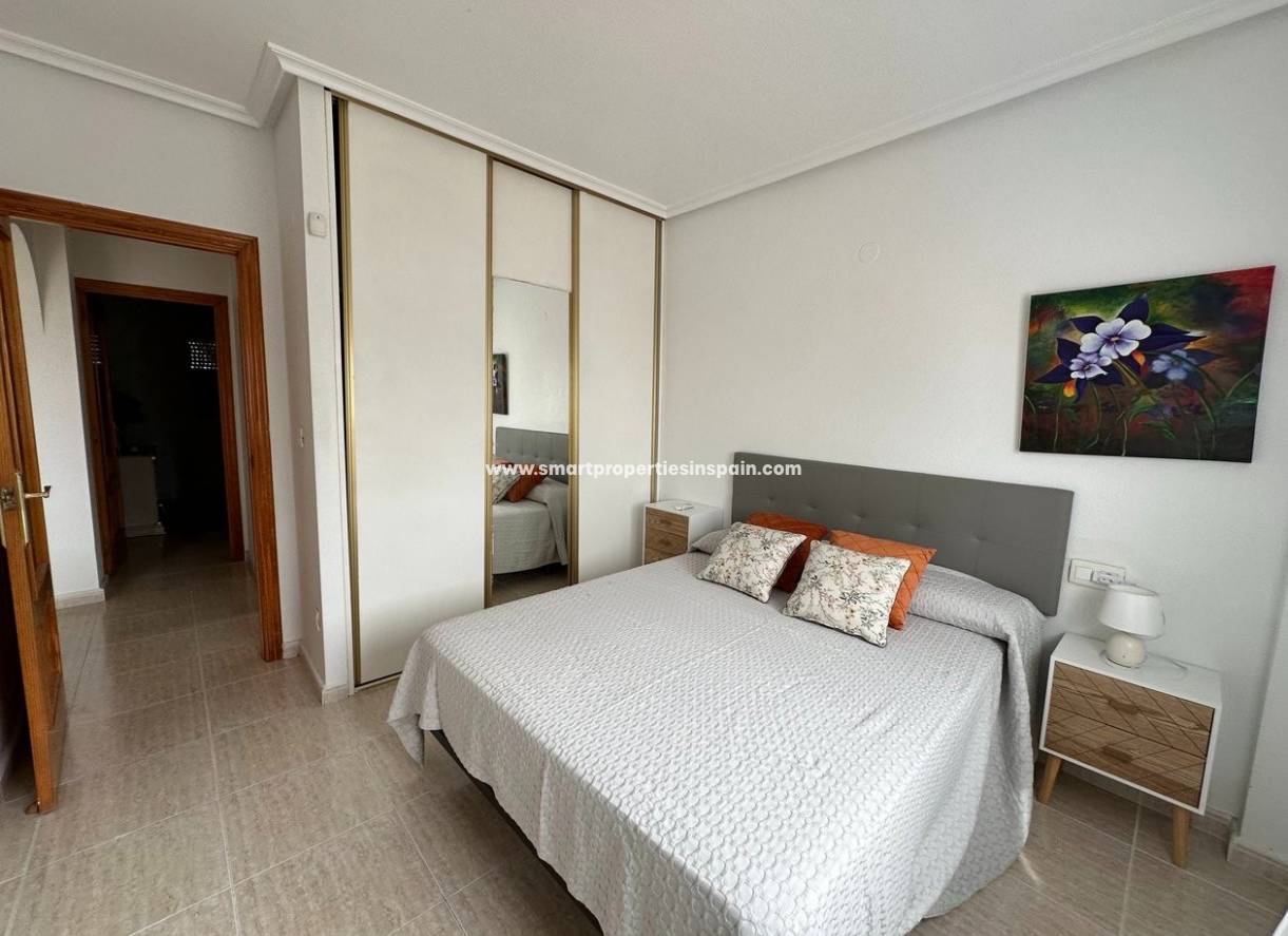 Wederverkoop - Detached Villa - La Marina - Urbanización La Marina