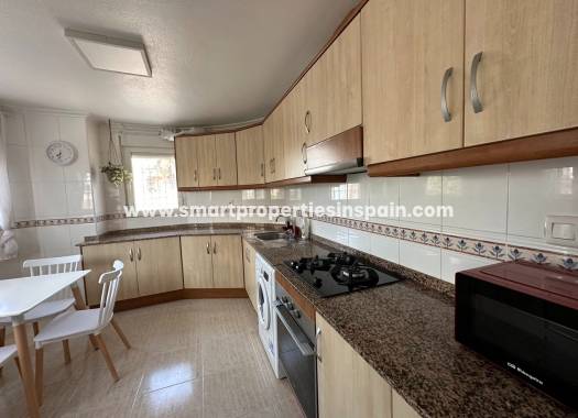 Wederverkoop - Detached Villa - La Marina - Urbanización La Marina