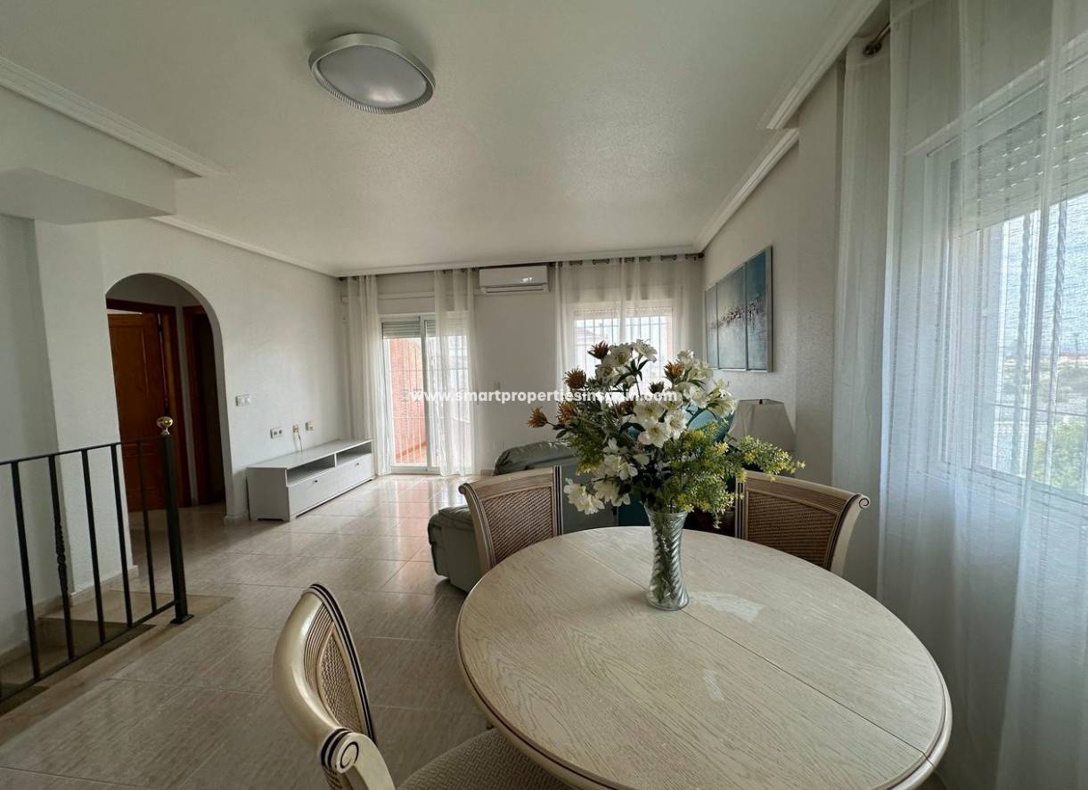 Wederverkoop - Detached Villa - La Marina - Urbanización La Marina