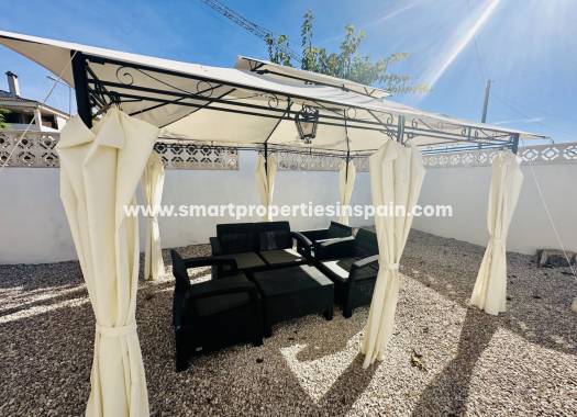 Wederverkoop - Detached Villa - La Marina - Urbanización La Marina