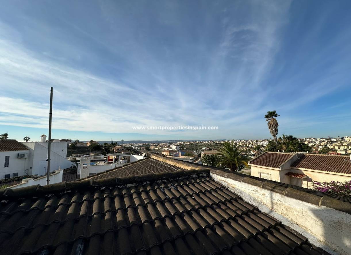 Wederverkoop - Detached Villa - La Marina - Urbanización La Marina