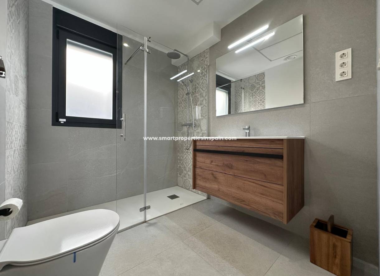 Wederverkoop - Detached Villa - La Marina - Urbanización La Marina