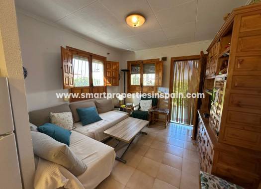 Wederverkoop - Detached Villa - La Marina - Urbanización La Marina