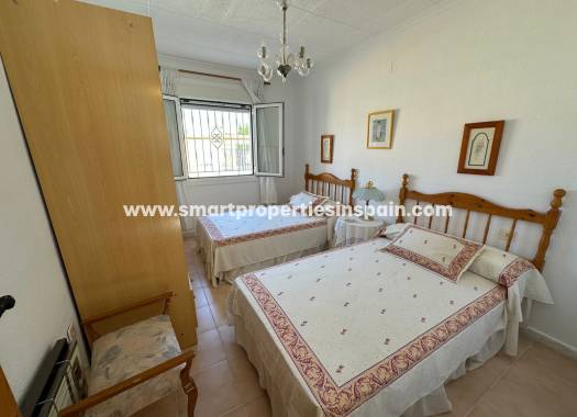 Wederverkoop - Detached Villa - La Marina - Urbanización La Marina