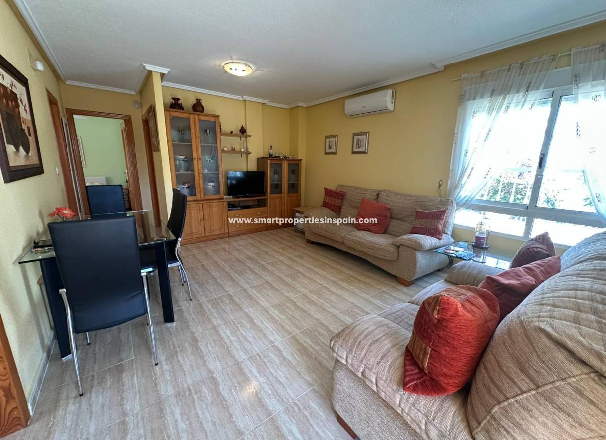 Wederverkoop - Detached Villa - La Marina - Urbanización La Marina