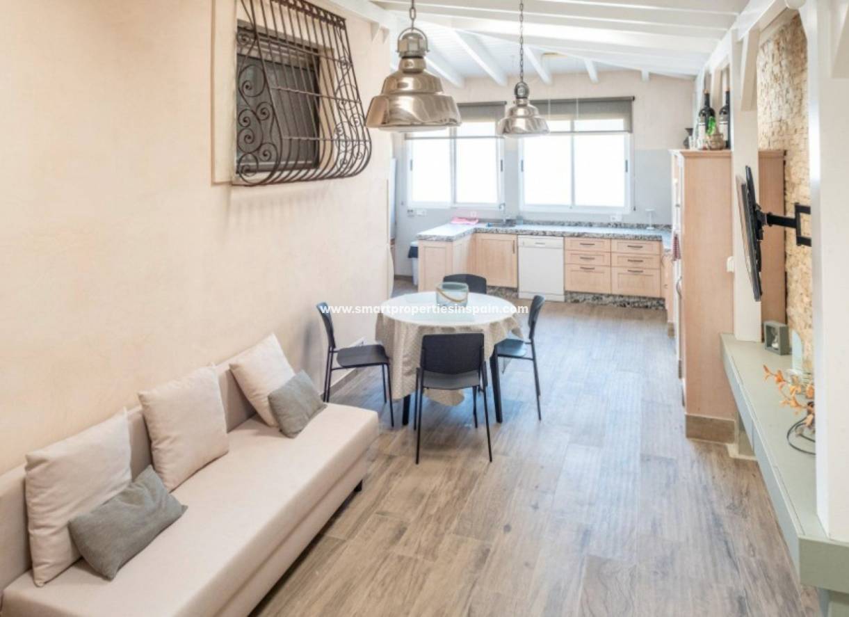 Wederverkoop - Detached Villa - La Marina - Urbanización La Marina