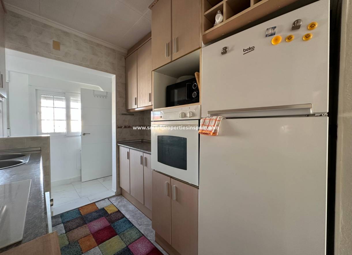 Wederverkoop - Detached Villa - La Marina - Urbanización La Marina
