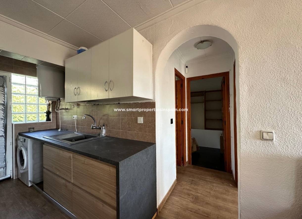 Wederverkoop - Detached Villa - La Marina - Urbanización La Marina