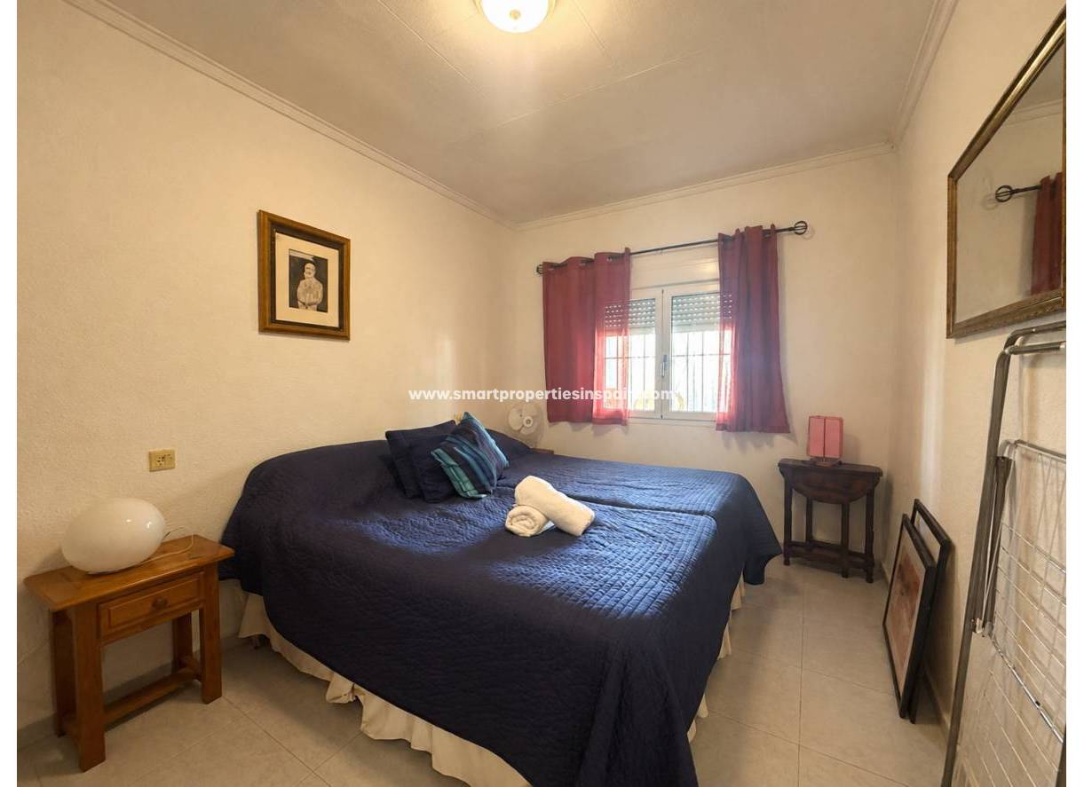 Wederverkoop - Detached Villa - La Marina - Urbanización La Marina