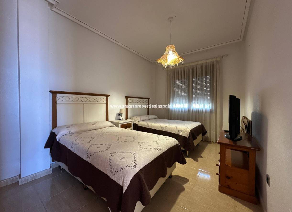 Wederverkoop - Detached Villa - La Marina - Urbanización La Marina