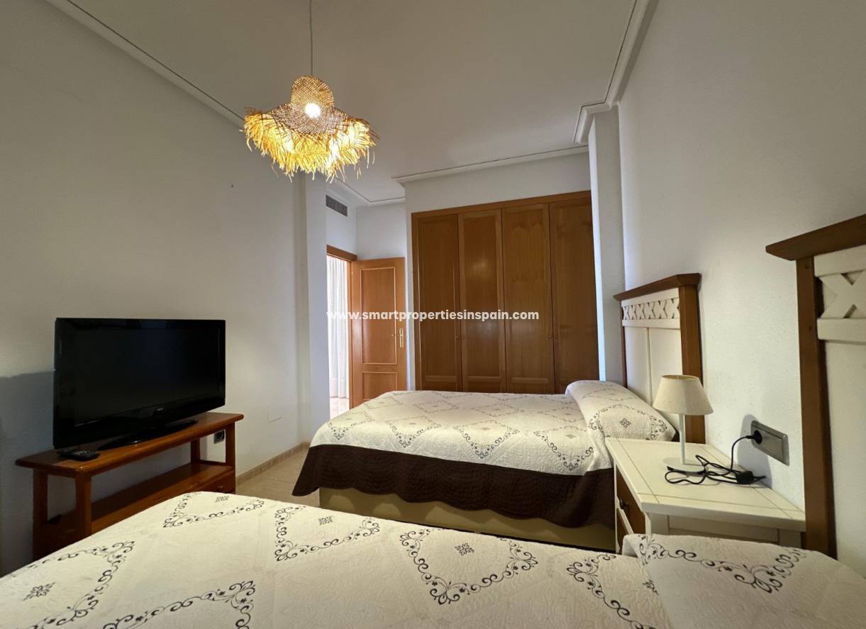Wederverkoop - Detached Villa - La Marina - Urbanización La Marina