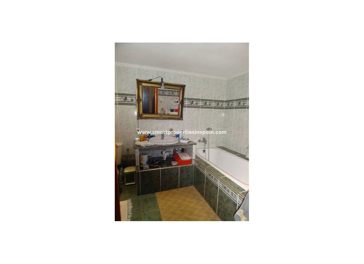 Wederverkoop - Detached Villa - La Marina - Urbanización La Marina