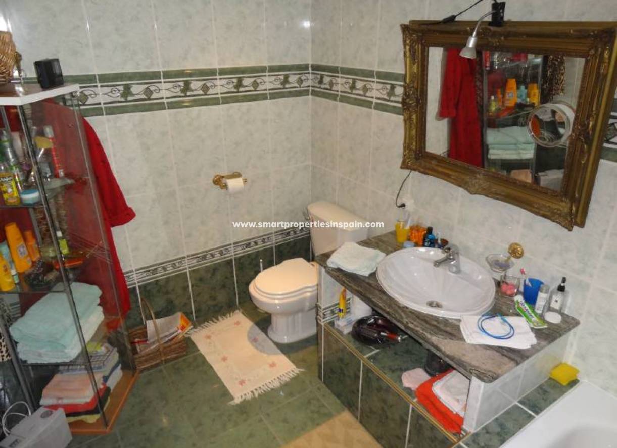 Wederverkoop - Detached Villa - La Marina - Urbanización La Marina