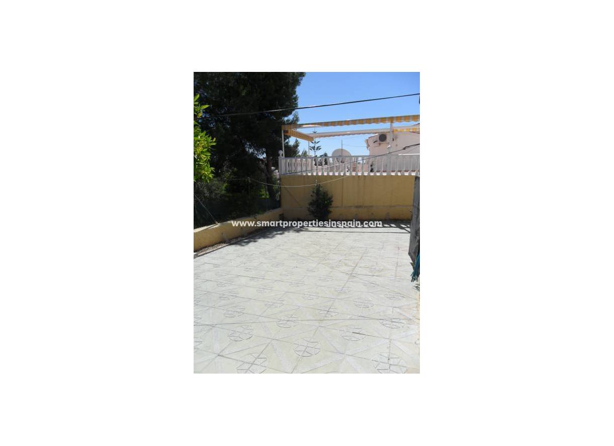 Wederverkoop - Detached Villa - La Marina - Urbanización La Marina