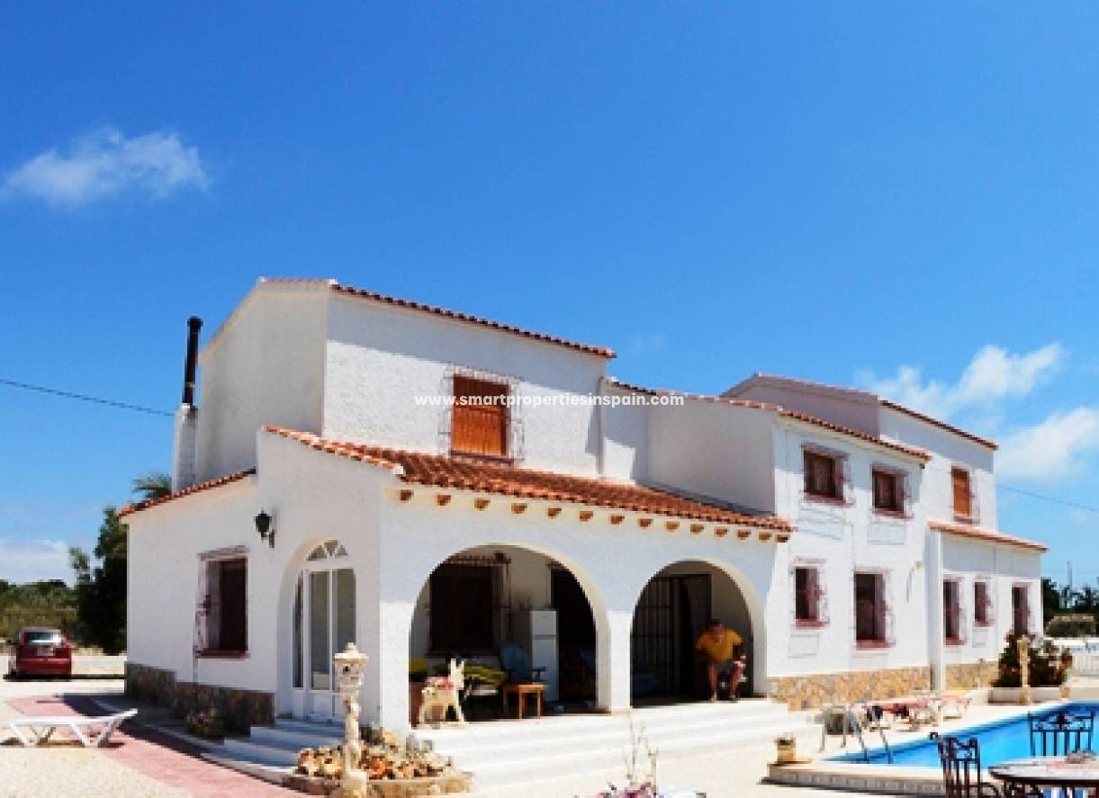 Wederverkoop - Detached Villa - La Marina - Urbanización La Marina