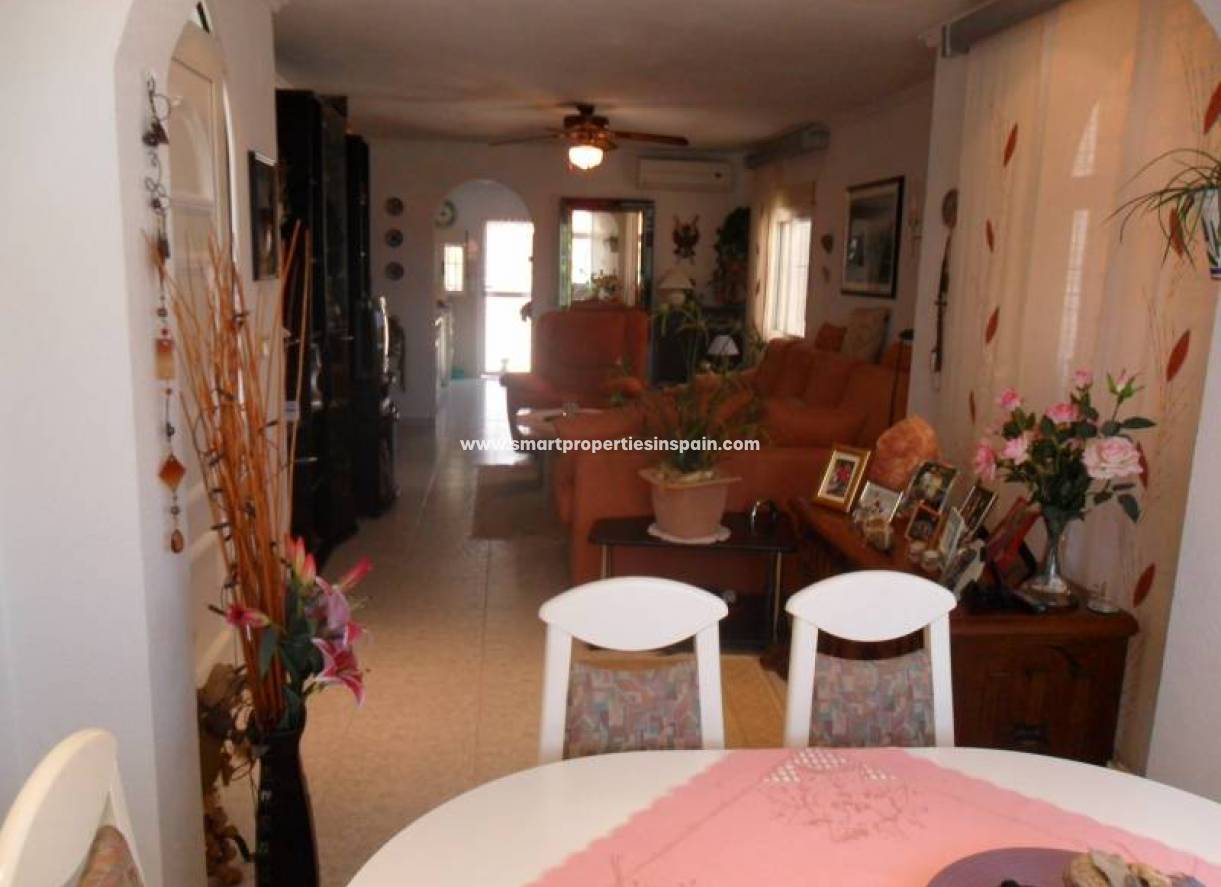 Wederverkoop - Detached Villa - La Marina - Urbanización La Marina