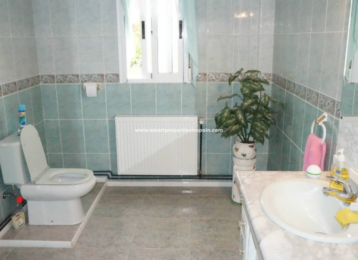 Wederverkoop - Detached Villa - La Marina - Urbanización La Marina
