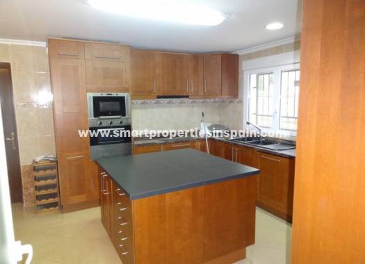 Wederverkoop - Detached Villa - La Marina - Urbanización La Marina