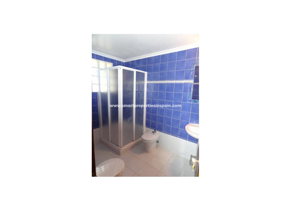 Wederverkoop - Detached Villa - La Marina - Urbanización La Marina