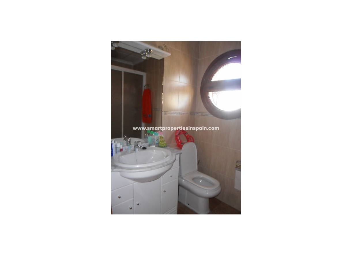 Wederverkoop - Detached Villa - La Marina - Urbanización La Marina
