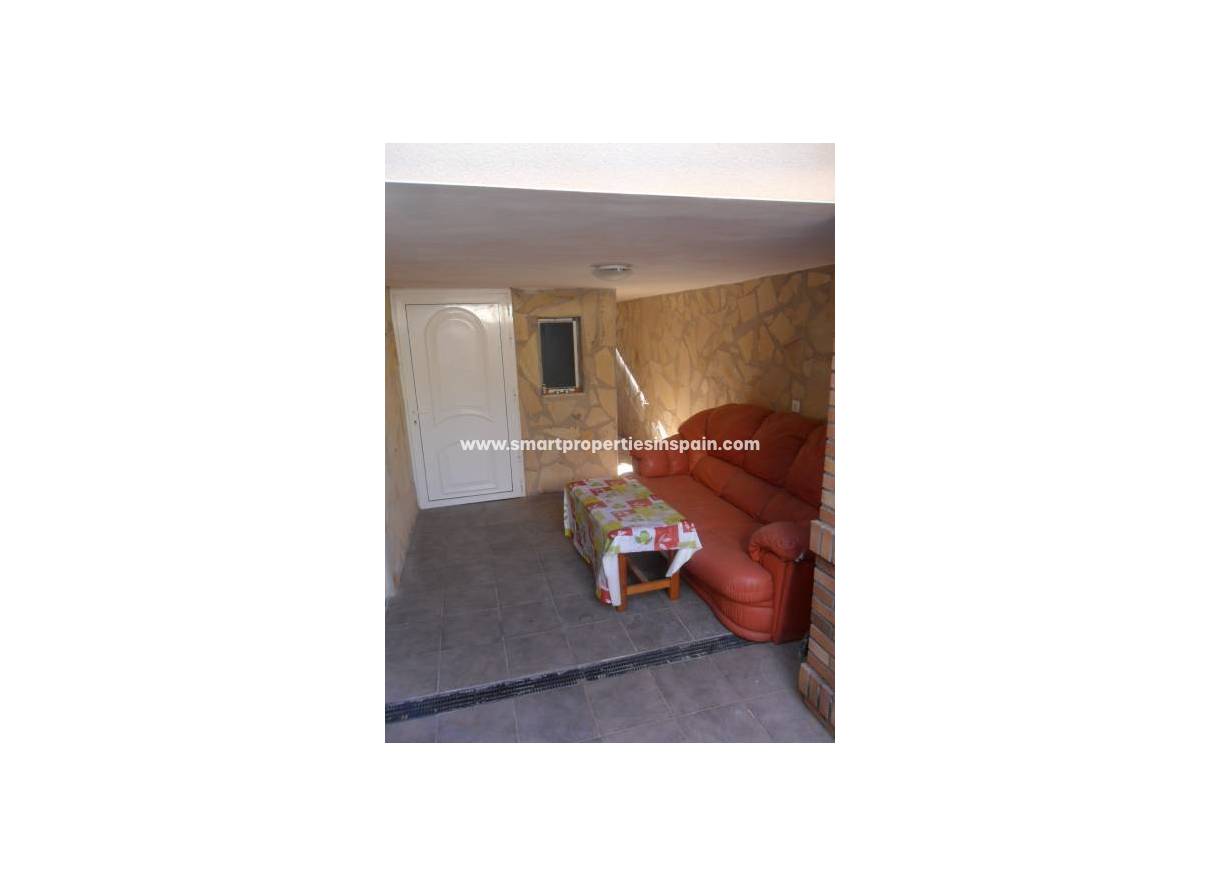 Wederverkoop - Detached Villa - La Marina - Urbanización La Marina